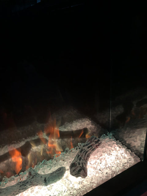 Semineu liniar HK570DX negru incorporabil, teme de culoare, Led 3D flame, sistem incalzire, touch panel, sunet
